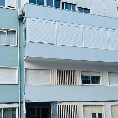 Apartamento Familiar em Zona Histórica de Lisboa-2